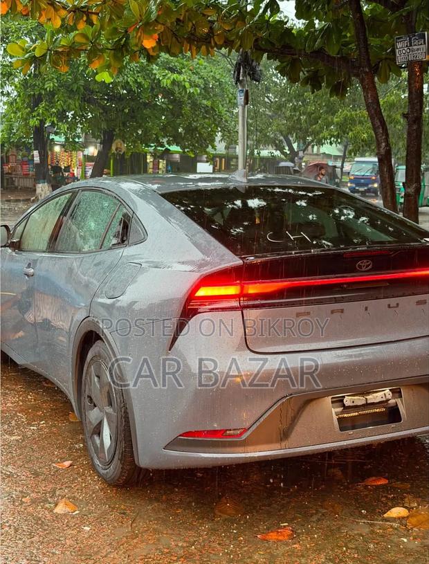 New Toyota Prius 2023 Gray