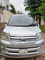 Toyota Noah 2003 Silver for sale