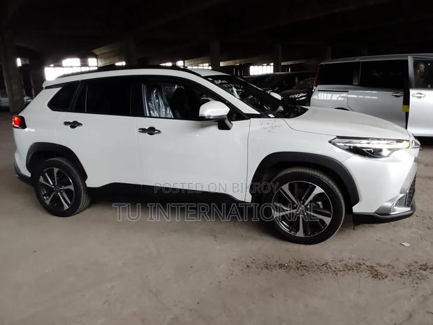 Toyota Corolla Cross 2021 Pearl