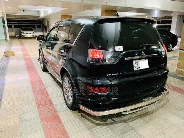 Mitsubishi Outlander 2010 Black
