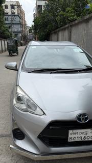 Toyota Aqua 2015 Silver for sale