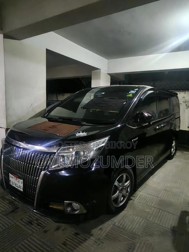 Toyota Esquire 1.8 FWD Hybrid (7 seater) 2015 Red