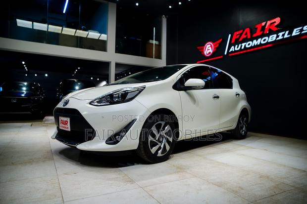 Toyota Aqua 2021 Pearl