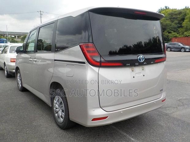 New Toyota Noah 2022 Beige