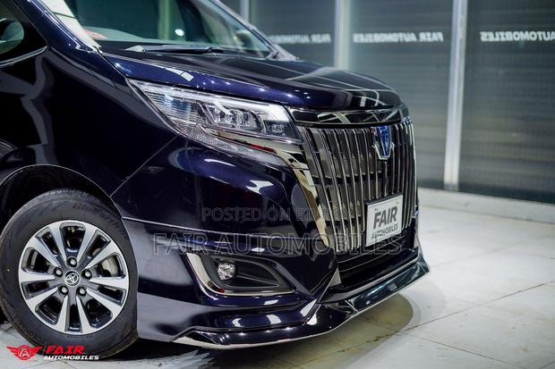 Toyota Esquire 2.0 AWD (7 Seater) 2021 Black
