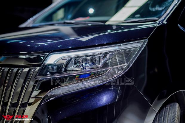 Toyota Esquire 2.0 AWD (7 Seater) 2021 Black