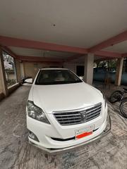 Toyota Premio 2012 Pearl for sale