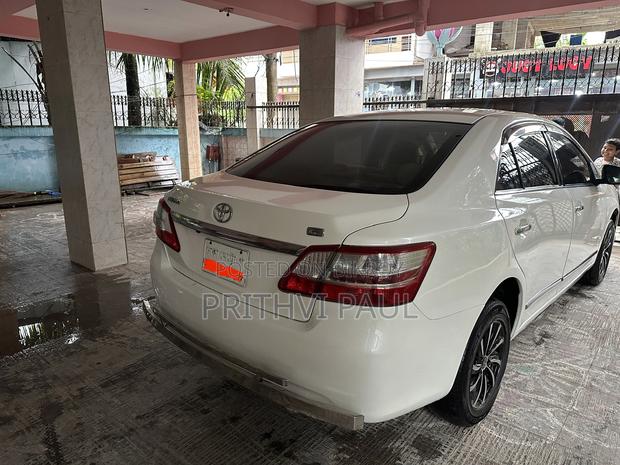 Toyota Premio 2012 Pearl