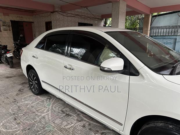 Toyota Premio 2012 Pearl
