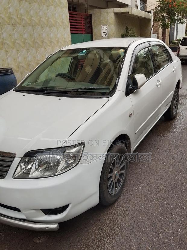 Toyota Corolla 2004 White