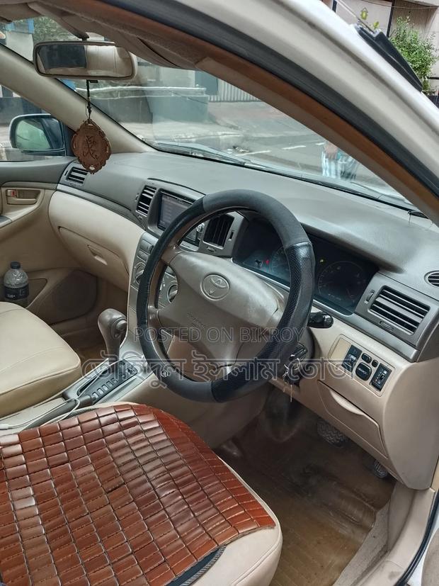 Toyota Corolla 2004 White