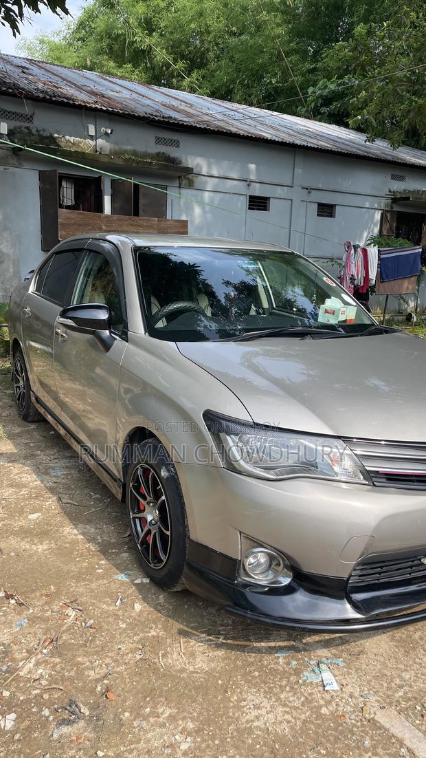 Toyota Axio 1.5 X 2WD 2012