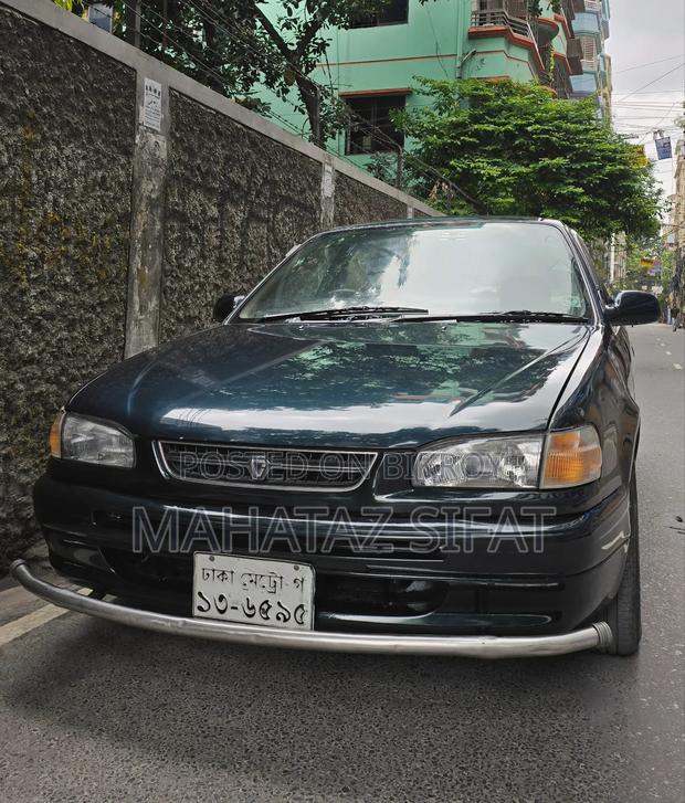 Toyota Corolla 1995 Green