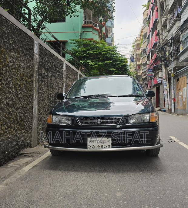 Toyota Corolla 1995 Green