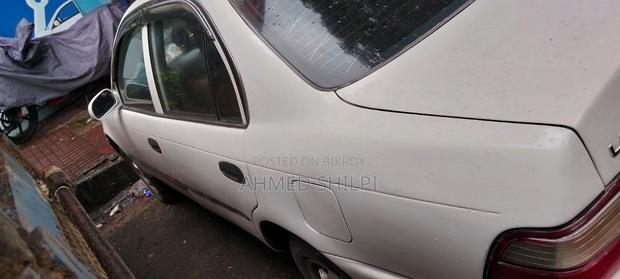 Toyota Corolla Sedan 1995 White