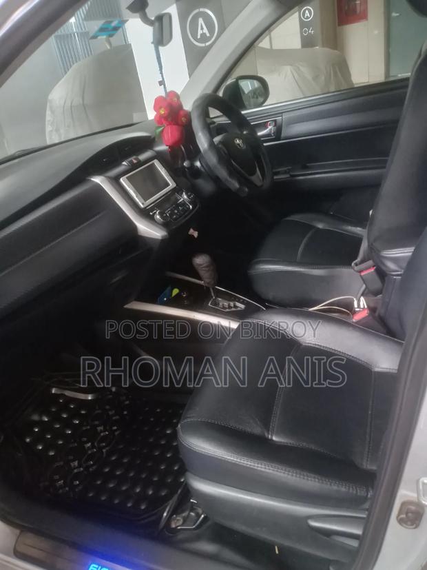 Toyota Corolla Fielder 2013 Silver