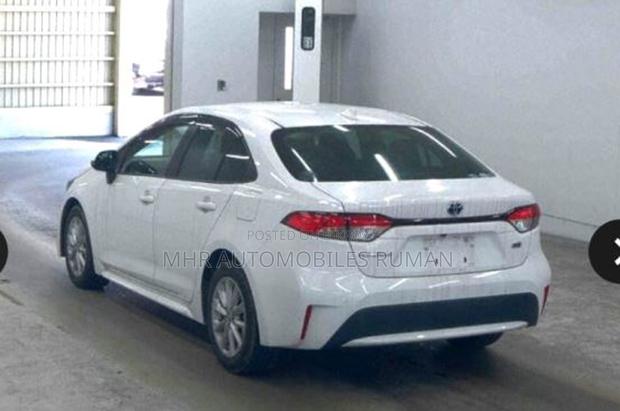 Toyota Corolla 2021 Pearl