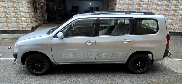 Toyota Probox 1.5 CNG 2WD 2009 Silver
