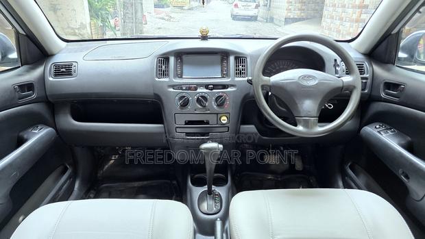 Toyota Probox 1.5 CNG 2WD 2009 Silver