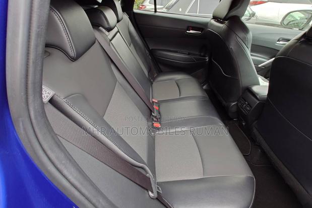 Toyota Corolla Cross 1.8 Hybrid FWD 2022 Blue