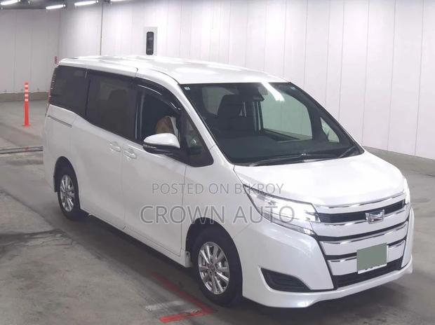 Toyota Noah 2021 Pearl