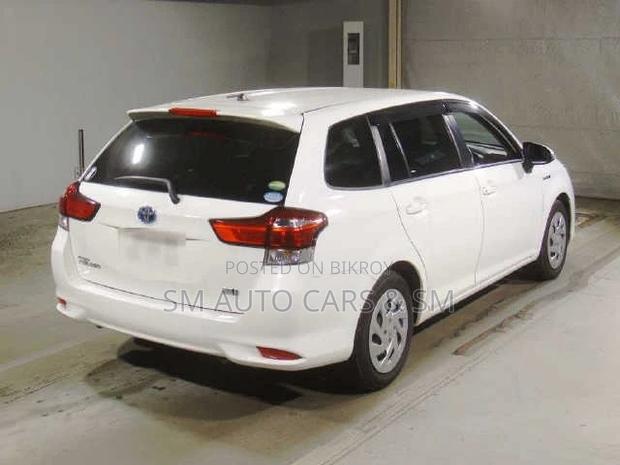 Toyota Corolla Fielder 1.5 Hybrid FWD 2021 White