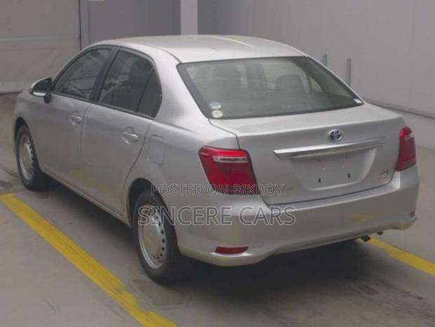 Toyota Axio 2021 Silver