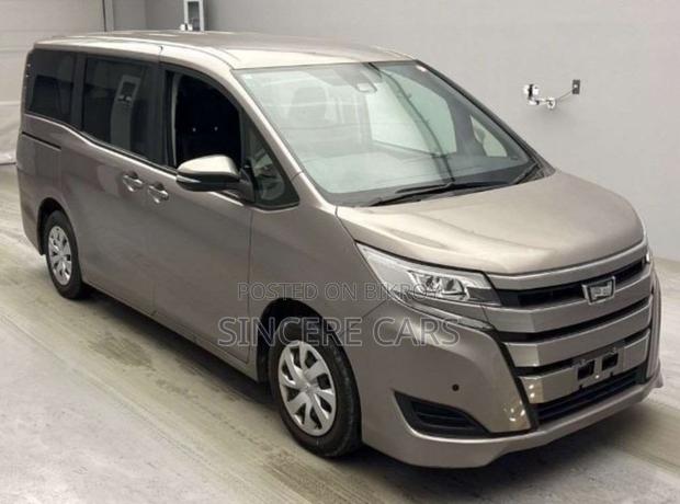 Toyota Noah 2021 Brown