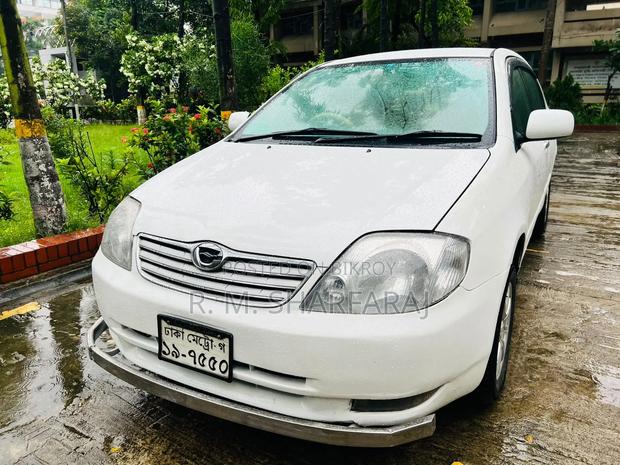 Toyota Corolla 2003 White