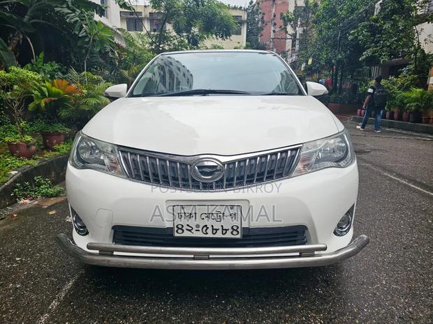 Toyota Axio 2013 Pearl