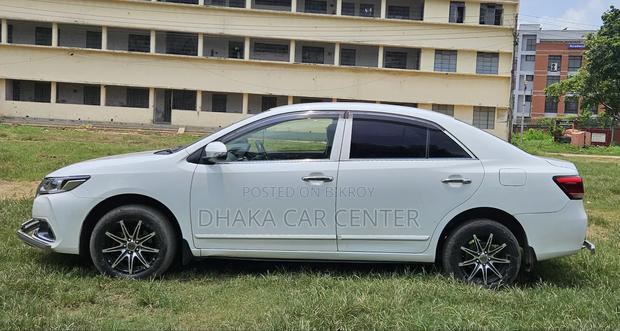 Toyota Premio 2016 White