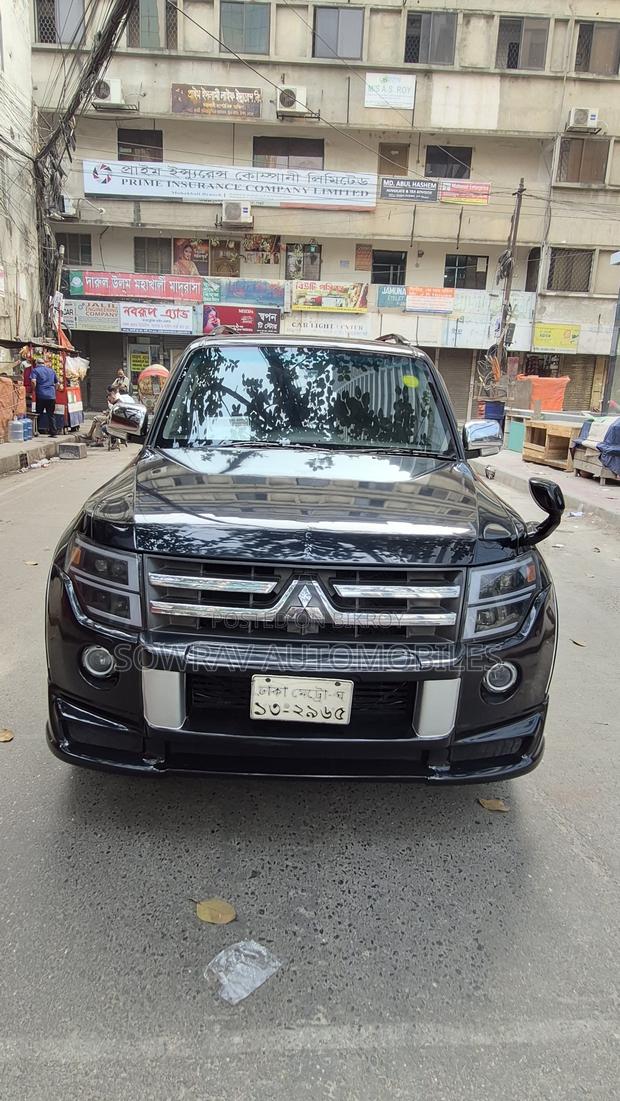 Mitsubishi Pajero 2006 Black