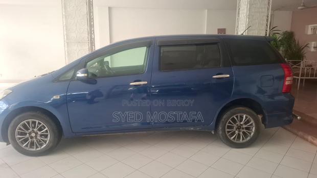 Toyota Wish 2004 Blue