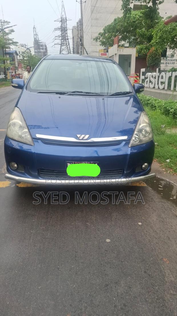 Toyota Wish 2004 Blue