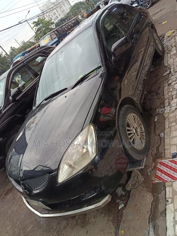 Mitsubishi L200 2004 Black