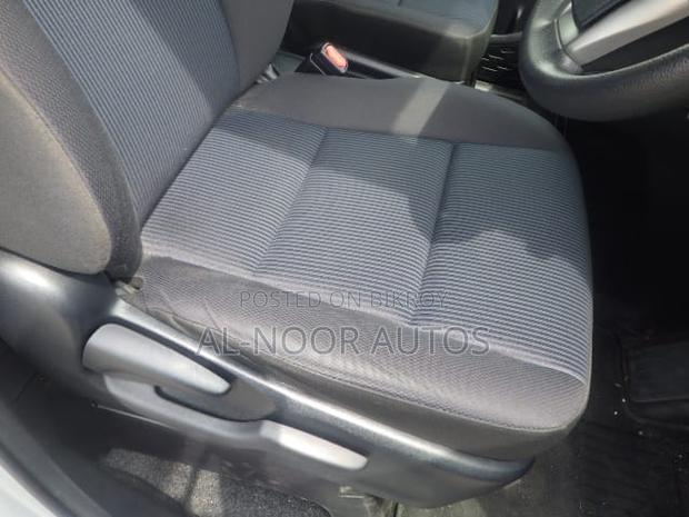 Toyota Noah 2021 Silver