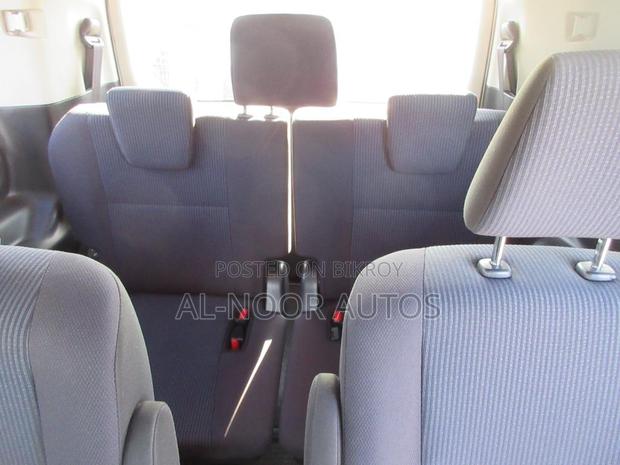 Toyota Noah 2021 Silver