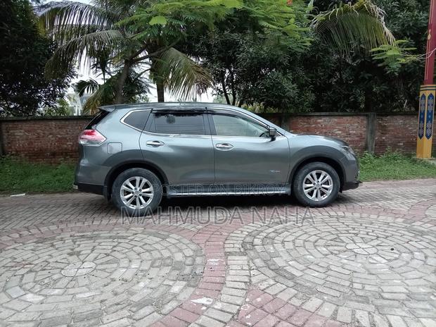 Nissan X-Trail 2016 Gray