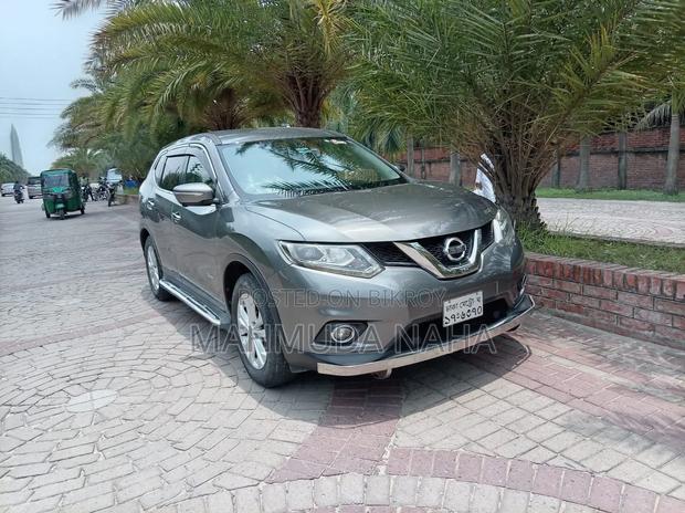 Nissan X-Trail 2016 Gray