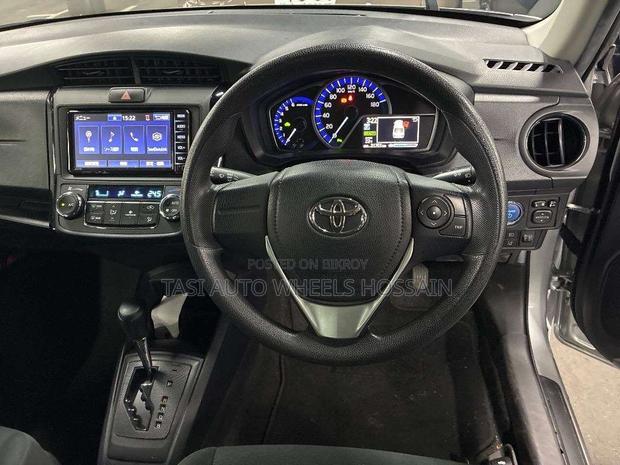 Toyota Axio 2021 Silver