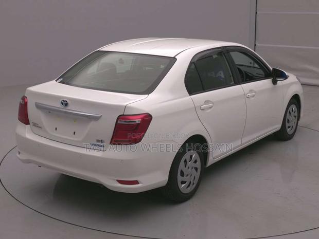 Toyota Axio 2021 White