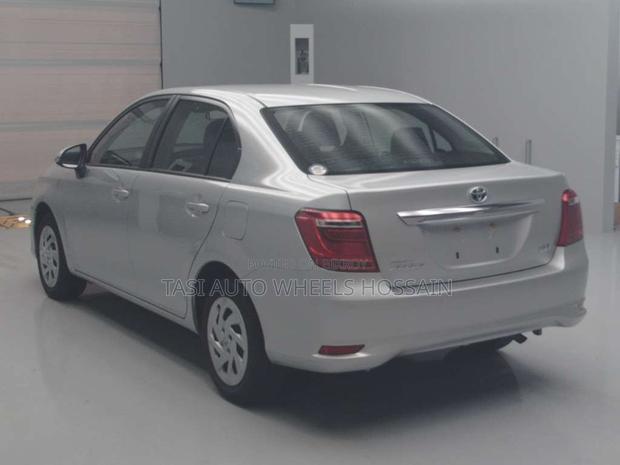 Toyota Axio 2021 Silver