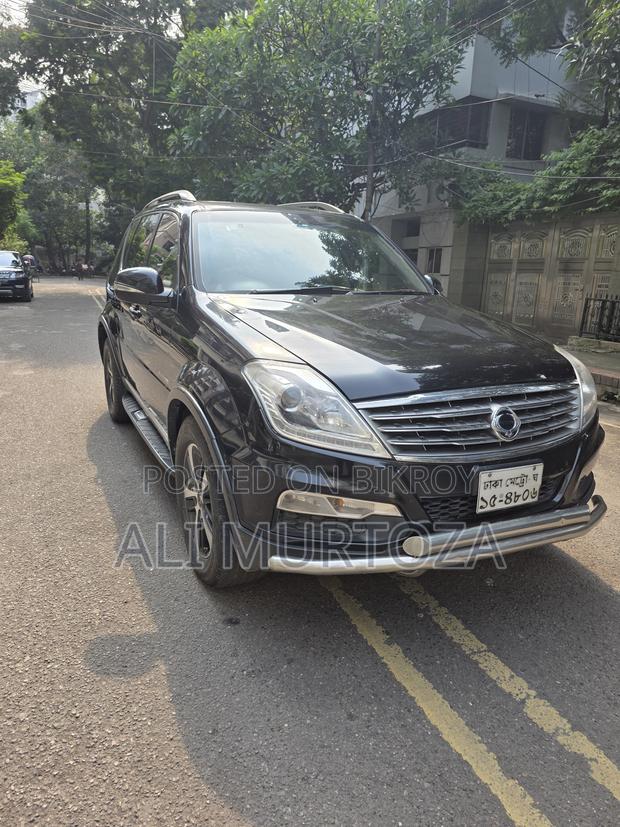SsangYong Rexton 2016 Black