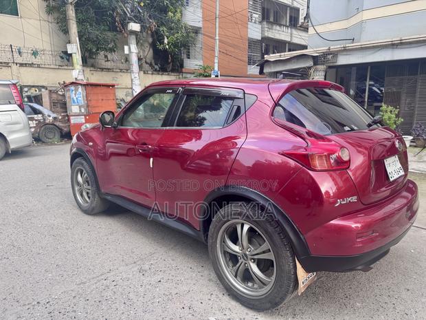 Nissan Juke S 2011 Maroon