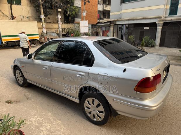 Honda Civic DX 4dr Sedan 1997 Silver