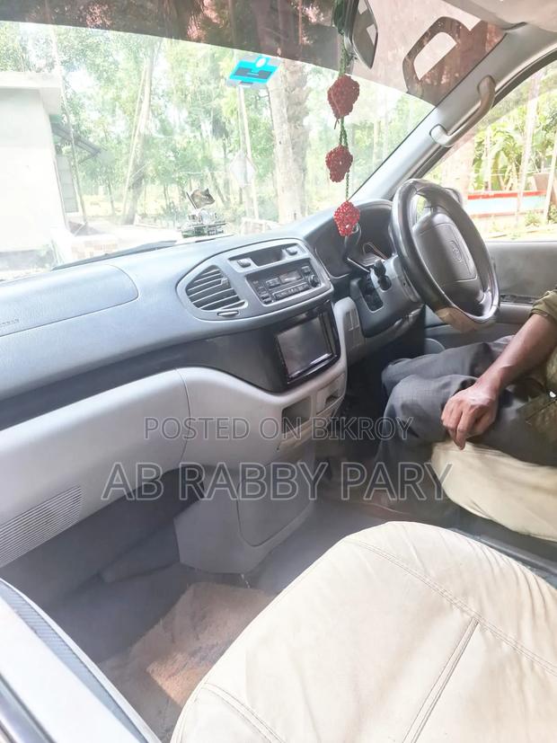 Toyota Noah 2003 Silver