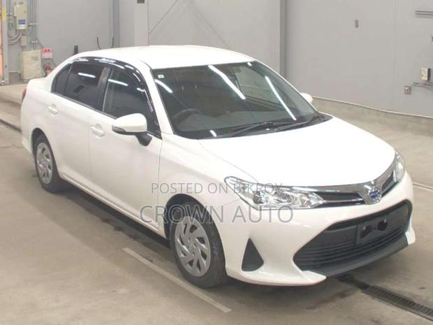 Toyota Axio 2021 White