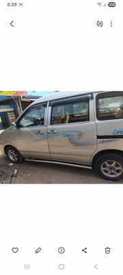 Toyota Noah 2004 Silver for sale