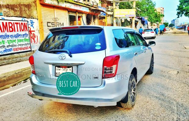Toyota Corolla Fielder 2011 Silver