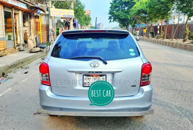 Toyota Corolla Fielder 2011 Silver